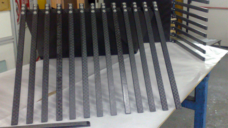 Staffa di sollevamento a rastrello