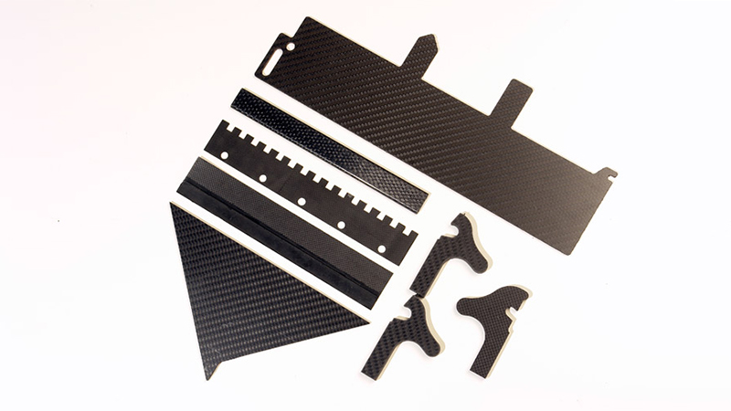 Particolari ricavati da lastra e tagliati con tecnologia waterjet